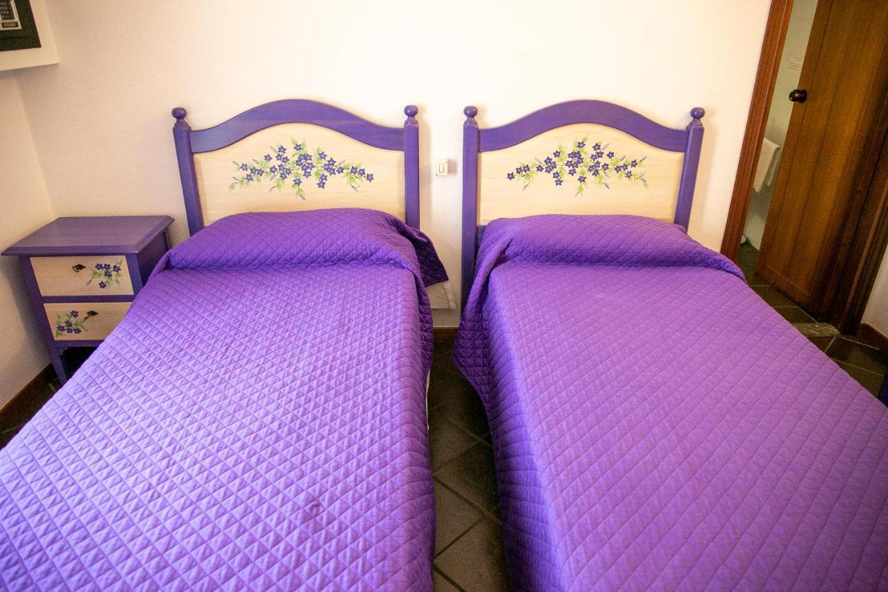 La Villetta Food & Drink Rooms For Rent - No Reception - 라킬라 외부 사진